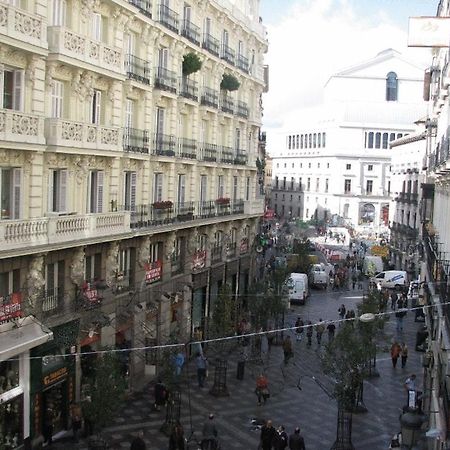 Hostal Ivor Madrid Exteriör bild
