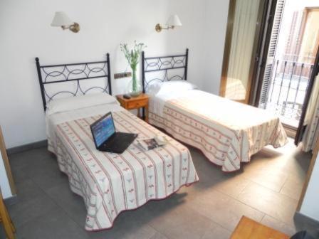 Hostal Ivor Madrid Exteriör bild