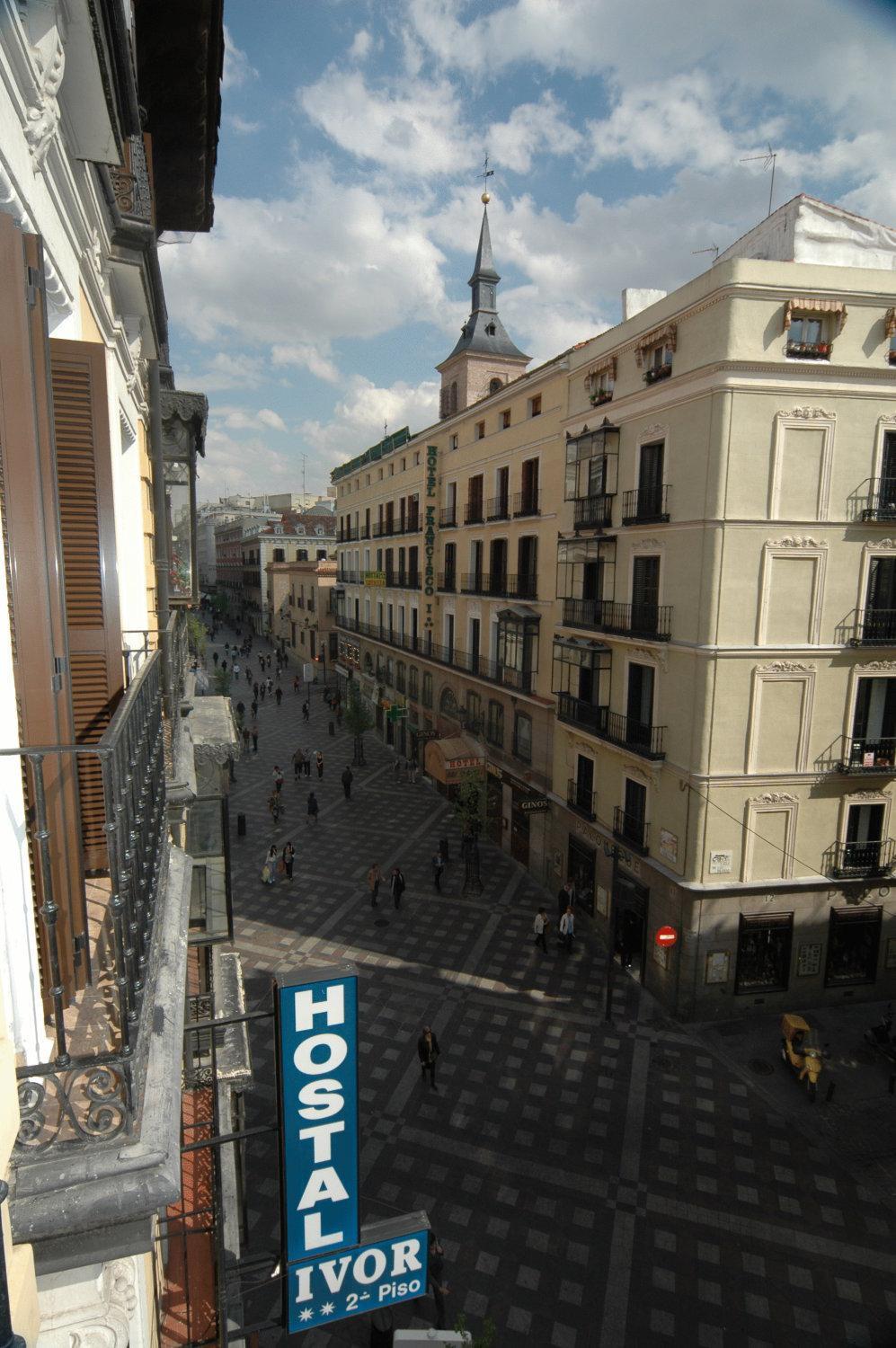 Hostal Ivor Madrid Exteriör bild